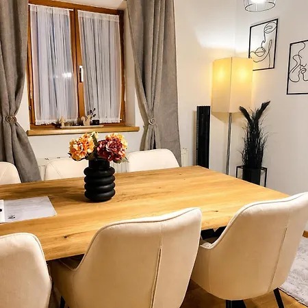 公寓 Aparthaus Dittelbach By Faraway Homes *